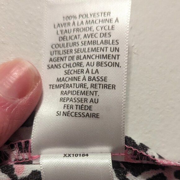 Halogen Size Small (Oversized) Cami in Black and Pink - Picture 7 of 12